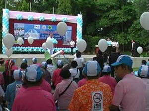 คนลำปางพร้อมใจร่วมขบวนรณรงค์งดสูบบุหรี่คึกคัก