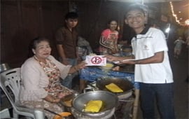 เยาวชนวัยใสบุกรณรงค์งานอาหารพื้นบ้าน ต้องปลอดเหล้า 