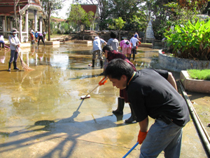 เครือข่ายคนไทยไร้พุงร่วมใจ สานพลังพื้นภัยน้ำท่วม 54