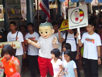 เยาวชนระยอง เดินหน้ารณรงค์งานกฐินปลอดเหล้า