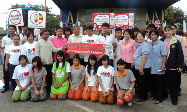 ผู้ว่าฯนครนายก นำปฏิญาณตน งดเหล้าเข้าพรรษา