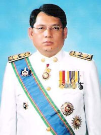 นายจรินทร์  จักกะพาก 
