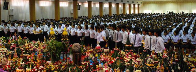 มรภ.อุบลฯ จัดรับน้องใหม่ หัวใจไร้แอลกอฮอล์!!!