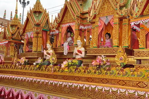 ต.สุวรรณภูมิ เมืองเกินร้อย ประกาศนโยบายบั้งไฟปลอดเหล้า