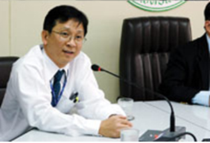 น.พ.อดิศักดิ์ ผลิตผลการพิมพ์ 