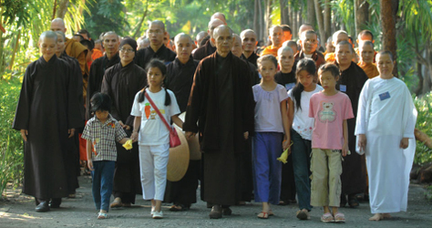 ร่วมจาริกธรรมกับ ท่านติช นัท ฮันห์ 