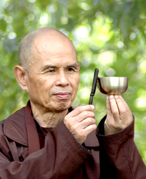 ท่าน ติช นัท ฮันห์ พระมหาเถระในพุทธศาสนามหายานนิกายเซน ชาวเวียดนาม 