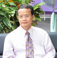 รศ.ดร.สมพงษ์ จิตระดับ อาจารย์ประจำคณะครุศาสตร์ จุฬาลงกรณ์มหาวิทยาลัย 