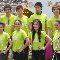 หนุ่มสาววัยใสไร้แอลกอฮอล์