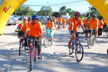 อุบลฯ จัดงาน Car Free Day 2009 ร่วมทางทั่วไทย ร่วมใจลดโลกร้อน