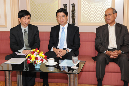 ประมวลภาพงานแถลงข่าว “สกอ.จับมือคณะอนุกรรมการฯหวัด 2009 สสส. รวมพลังป้องกันไข้หวัด 2009”