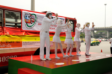 ประมวลภาพงาน “รถเมล์ไทยปลอดภัย รวมพลังสู้หวัด 2009 (Hygiene Bus)”