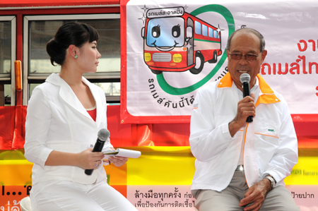 ประมวลภาพงาน “รถเมล์ไทยปลอดภัย รวมพลังสู้หวัด 2009 (Hygiene Bus)”