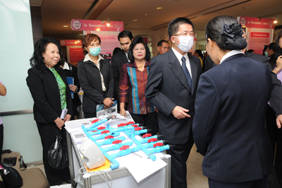 ประมวลภาพการประชุมแลกเปลี่ยนเรียนรู้จากงานประจำสู่งานวิจัย R2R:เพิ่มคุณค่าพัฒนาคนพัฒนาบริการ 16-17 ก.ค.52 ณ รร.ริชมอนด์