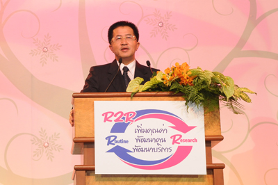 ประมวลภาพการประชุมแลกเปลี่ยนเรียนรู้จากงานประจำสู่งานวิจัย R2R:เพิ่มคุณค่าพัฒนาคนพัฒนาบริการ 16-17 ก.ค.52 ณ รร.ริชมอนด์