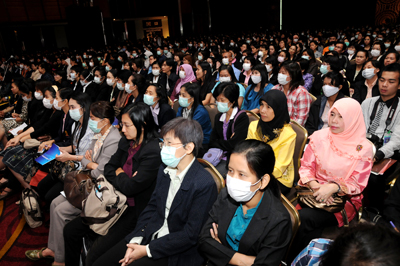 ประมวลภาพการประชุมแลกเปลี่ยนเรียนรู้จากงานประจำสู่งานวิจัย R2R:เพิ่มคุณค่าพัฒนาคนพัฒนาบริการ 16-17 ก.ค.52 ณ รร.ริชมอนด์