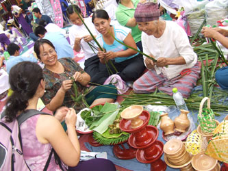 ประมวลภาพเทศกาลล้านนาดนตรีสร้างสุข “ละอ่อนบรรเลง ระมิงค์ขับขาน” วันอาทิตย์ที่ 22 มีนาคม 52 จ.เชียงใหม่