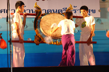 ประมวลภาพเทศกาลล้านนาดนตรีสร้างสุข “ละอ่อนบรรเลง ระมิงค์ขับขาน” วันอาทิตย์ที่ 22 มีนาคม 52 จ.เชียงใหม่