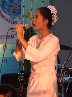 ประมวลภาพเทศกาลล้านนาดนตรีสร้างสุข “ละอ่อนบรรเลง ระมิงค์ขับขาน” วันอาทิตย์ที่ 22 มีนาคม 52 จ.เชียงใหม่