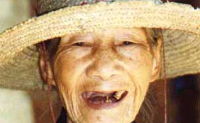 ความสุขของชุมชน บนรอยยิ้มของผู้เฒ่า