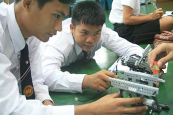เอกชนตีโจทย์ร่วมออกแบบการศึกษาเพื่อชีวิตจริงในการทำงาน