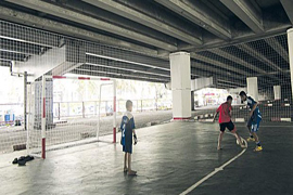 พื้นที่สร้างสรรค์เพื่อคนทั้งมวล ใต้ทางด่วนนี้เรียกเหงื่อดีนักแล