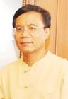 นายภุชงค์ โพธิกุฎสัย 