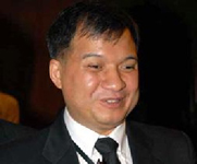 นายมณเฑียร บุญตัน 