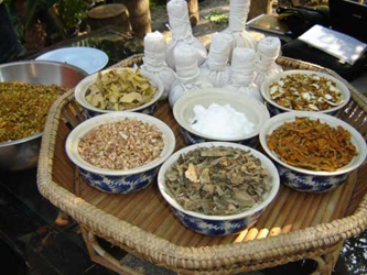 สัมผัส...ค่ายนวดแผนไทย มรภ.มหาสารคาม
