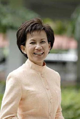 นางพรรณสิริ กุลนาถศิริ รัฐมนตรีช่วยกระทรวงสาธารณสุข 