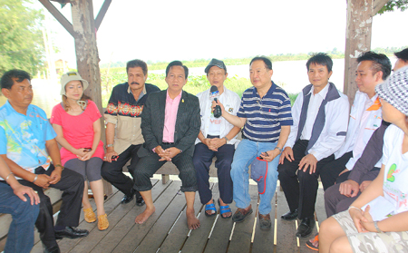 สสส. และศิลปินรวมใจช่วยเหลือผู้ประสบภัยน้ำท่วม