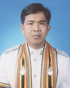 นายประเสริฐ กลิ่นหอม 