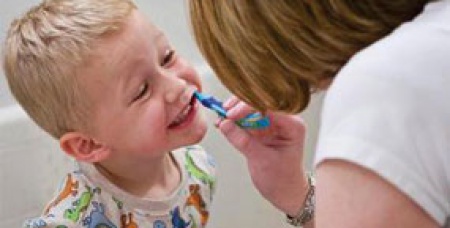 พบเด็กไทยฟันน้ำนมผุสูงขึ้น กระตุ้นพ่อแม่ใส่ใจสุขภาพช่องปากลูก