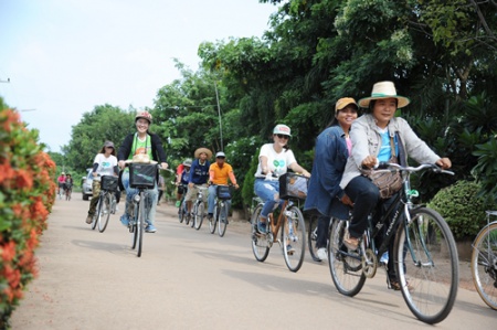 ชุมชนจักรยาน ‘ดงกลาง’ ปั่นจริงได้ทุกวัน
