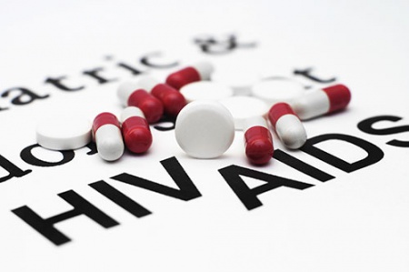 รณรงค์คนไทยตรวจหาเชื้อเอดส์ฟรี สธ.รณรงค์ตรวจเอชไอวี “1 กรกฎาคม VCT Day” หรือ วันรณรงค์ตรวจเอชไอวี  อายุต่ำกว่า 18 ปีตรวจได้ไม่ต้องขอผู้ปกครอง