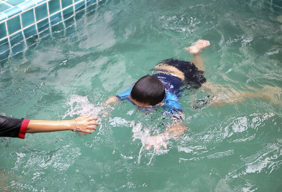 สอนและฝึกทักษะชีวิต เพื่อให้เด็กปลอดภัยจากการจมน้ำ thaihealth