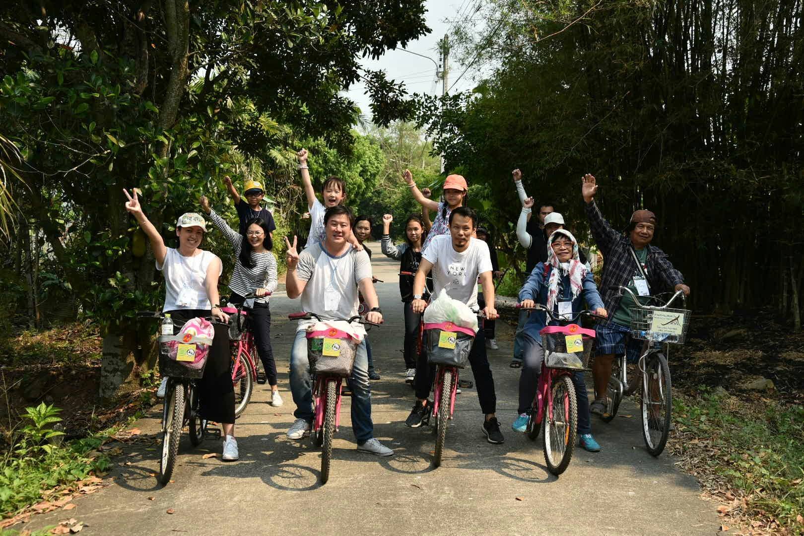 สองล้อตะลุยสวน 'บ้านบางพลับ' thaihealth