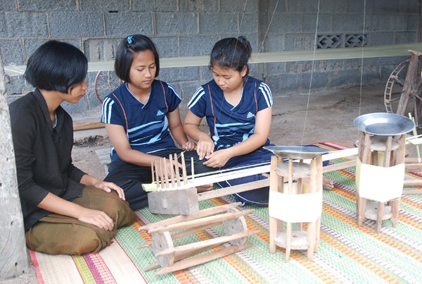 ผ้าไหมลายลูกแก้วสืบสานภูมิปัญญาชาวกูย thaihealth
