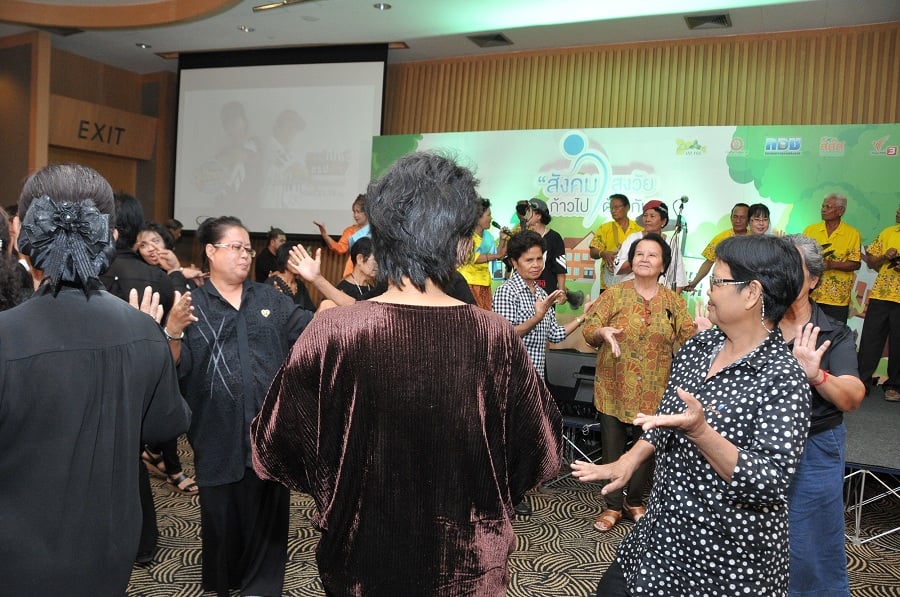 รำเหย่ยประยุกต์แรป ช่วยผู้สูงวัยไม่ติดเตียง thaihealth