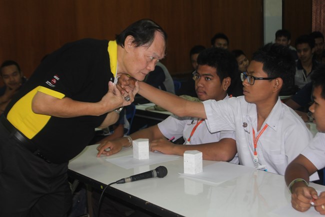 'การุณ เผด็จไกร' สุขที่ได้ต่อชีวิตผู้อื่น พ้นจากพิษภัยบุหรี่ thaihealth
