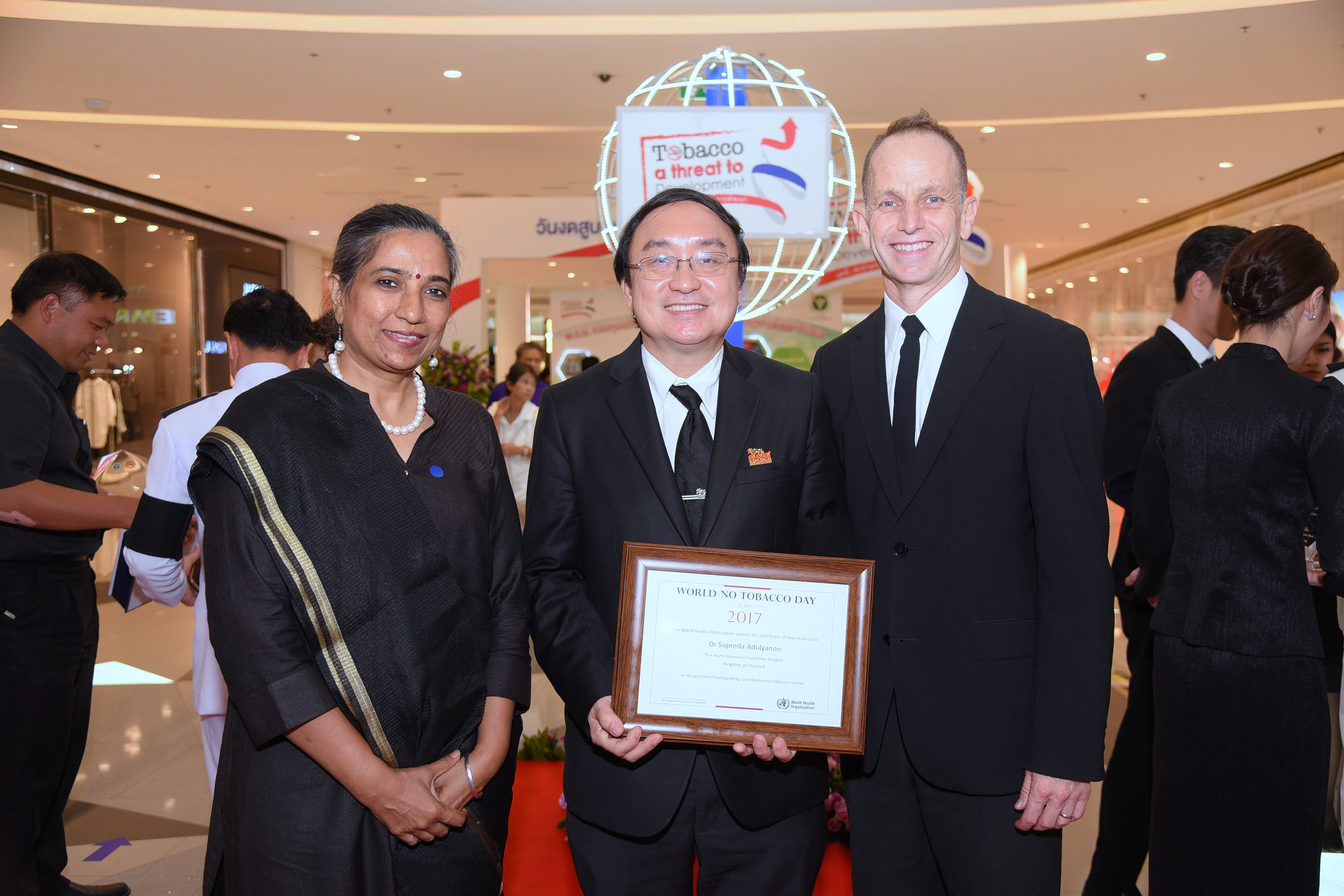 ผู้จัดการ สสส. รับรางวัลทรงเกียรติ จากองค์การอนามัยโลก thaihealth