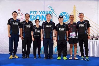 น้อมรำลึกในพระมหากรุณาธิคุณ  กิจกรรมเดินวิ่งการกุศล thaihealth
