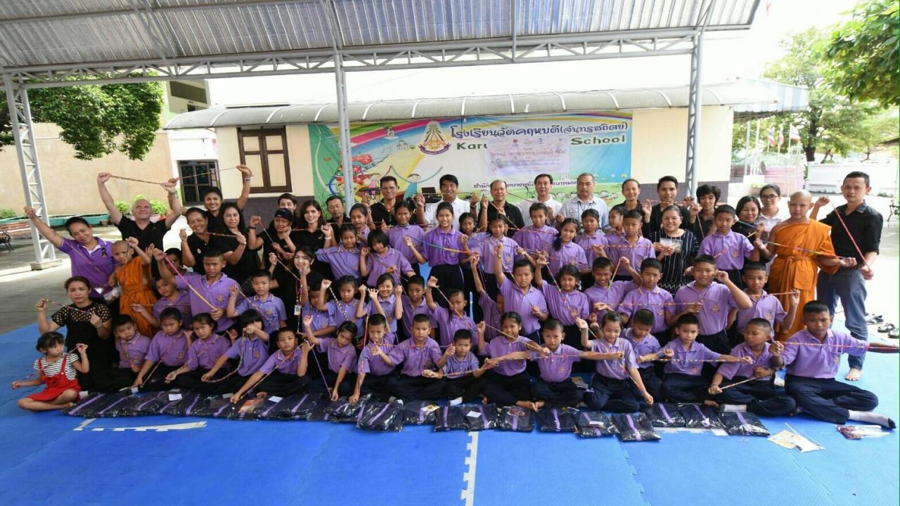พลังจิตอาสาตัวจิ๋ว ทำความดีตามรอยพ่อ thaihealth