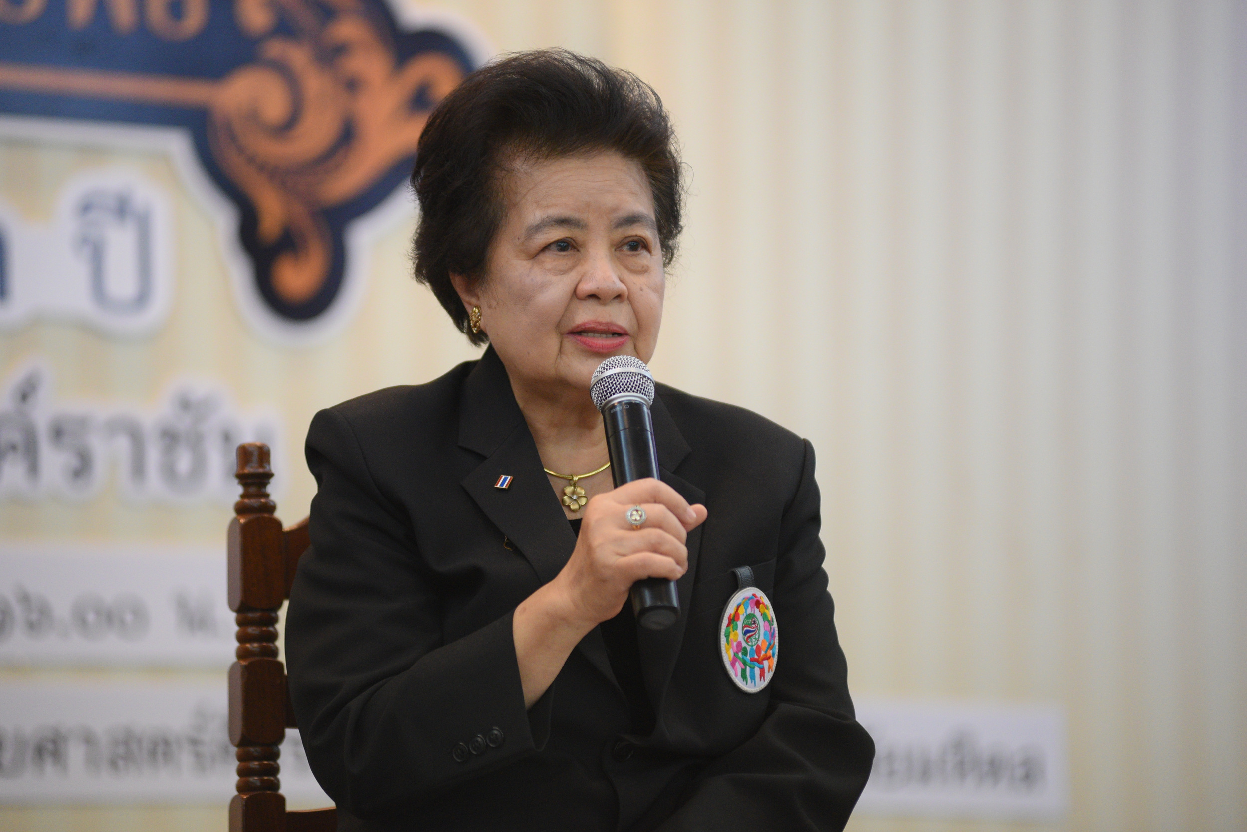 พลังอาสาสร้างสังคมปลอดควันสานปณิธานพ่อหลวง thaihealth