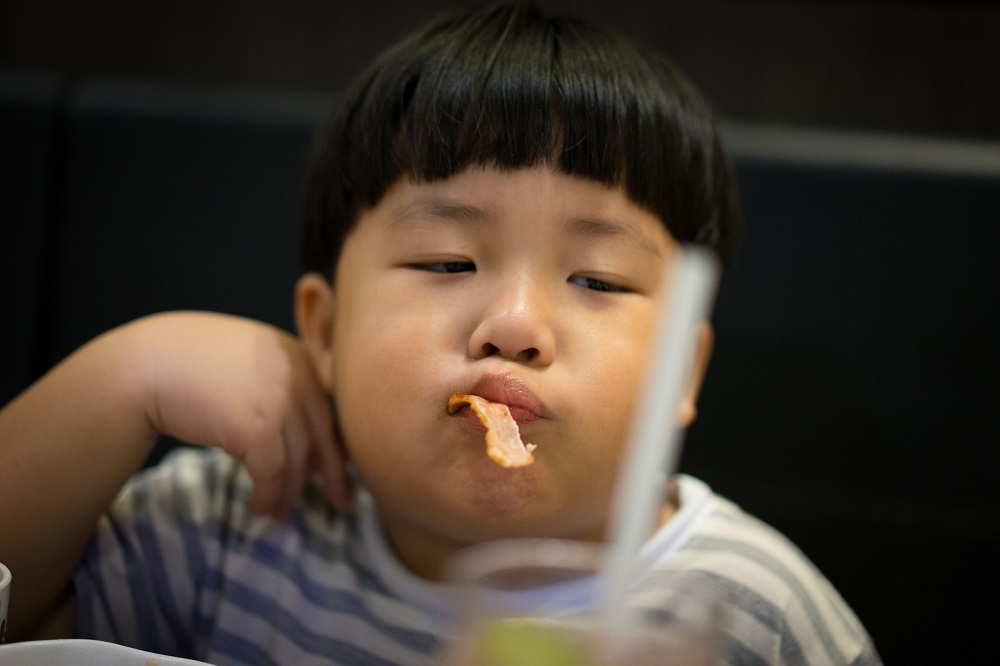 น่าห่วง นร.กทม.อ้วน!-ไขมันสูง thaihealth