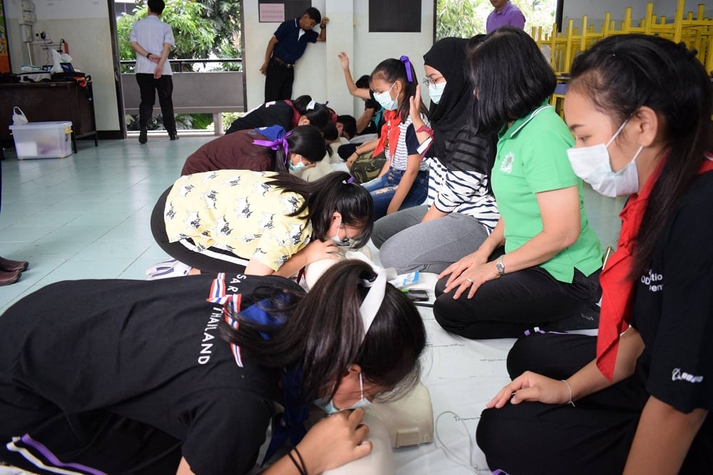 นำร่องสร้างนักเรียนอาสาพยาบาล ปลูกจิตสำนึกจิตอาสาช่วยผู้ป่วยฉุกเฉิน thaihealth
