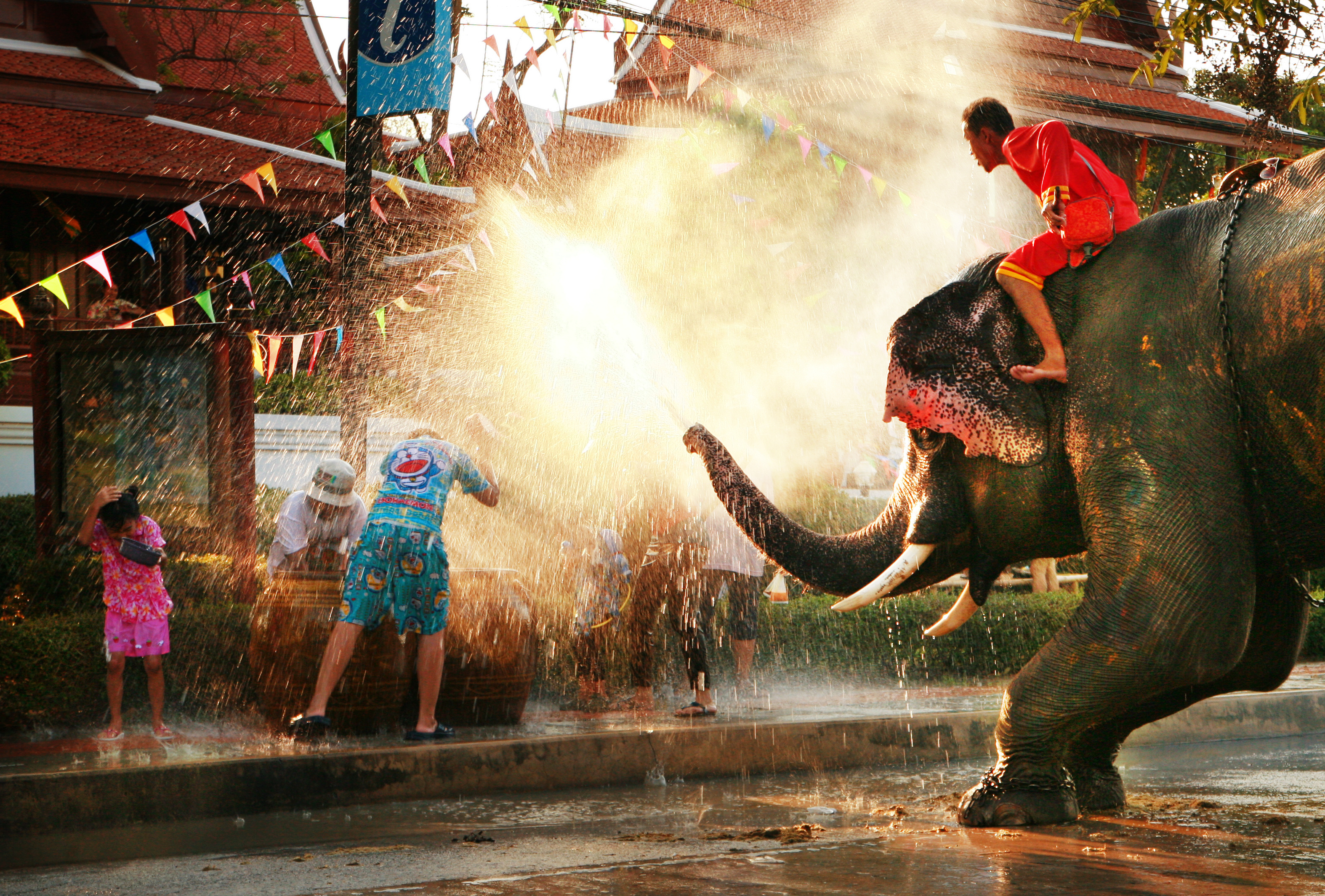 8 วิธีขับขี่ปลอดภัยช่วง ‘สงกรานต์’ thaihealth