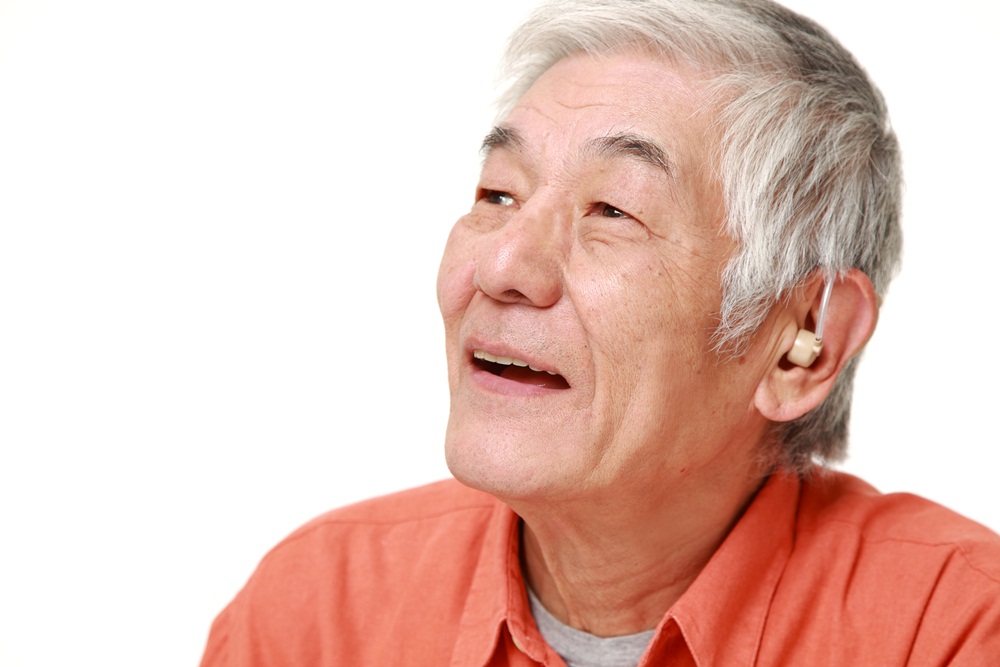 กทม.-สปสช.มอบ เครื่องช่วยฟังผู้สูงวัย  ฟรี  thaihealth