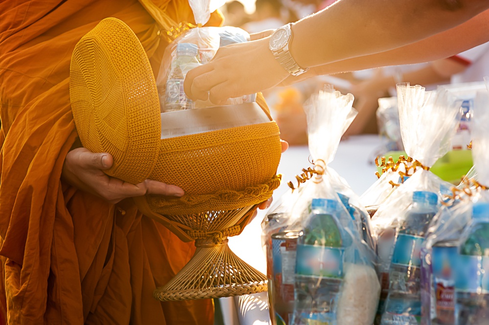 สร้างสุขภาวะให้พระในกรุง  thaihealth