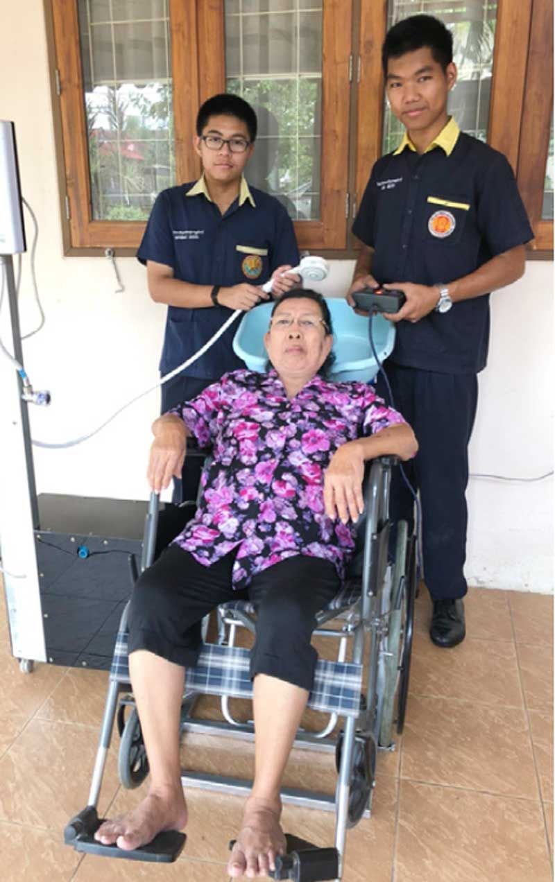 ‘อุปกรณ์ช่วยสระผม’ thaihealth